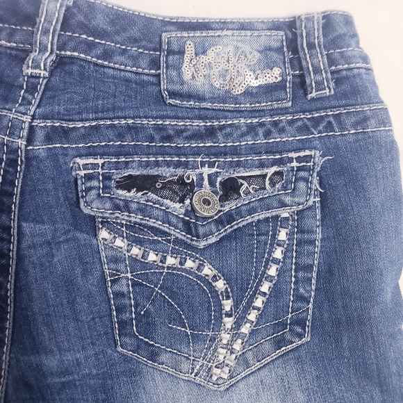 Ariya Jeans Straight Leg/ Flare Low Waisted Denim Jeans - Picture 6 of 14